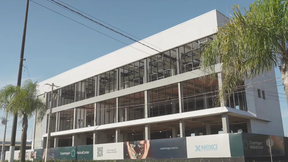 Fachada do Copenhagen Medical Center em construção